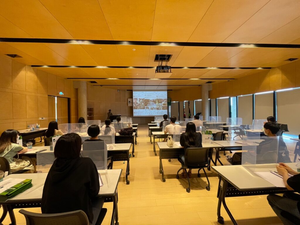 자소서첨삭대필 컨설팅 서비스 소개 1 KakaoTalk 20241119 134852763 02 자기소개서컨설팅 자소서첨삭 취업컨설팅 합격후기 자소서첨삭대필 컨설팅 서비스 소개